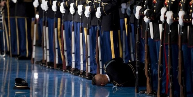 Солдат в обморке: Прощальная речь Обамы