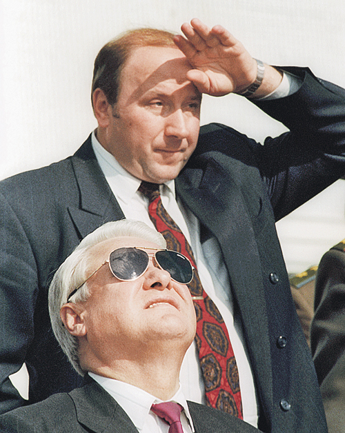 Александр Руцкой: «Расстрелом парламента в 1993-м руководили из Вашингтона» Александр Руцкой: «Расстрелом парламента в 1993-м руководили из Вашингтона»