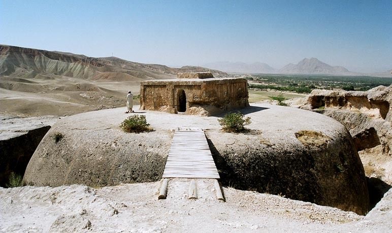 Невероятная ступа Тахт-е Ростам (Афганистан)