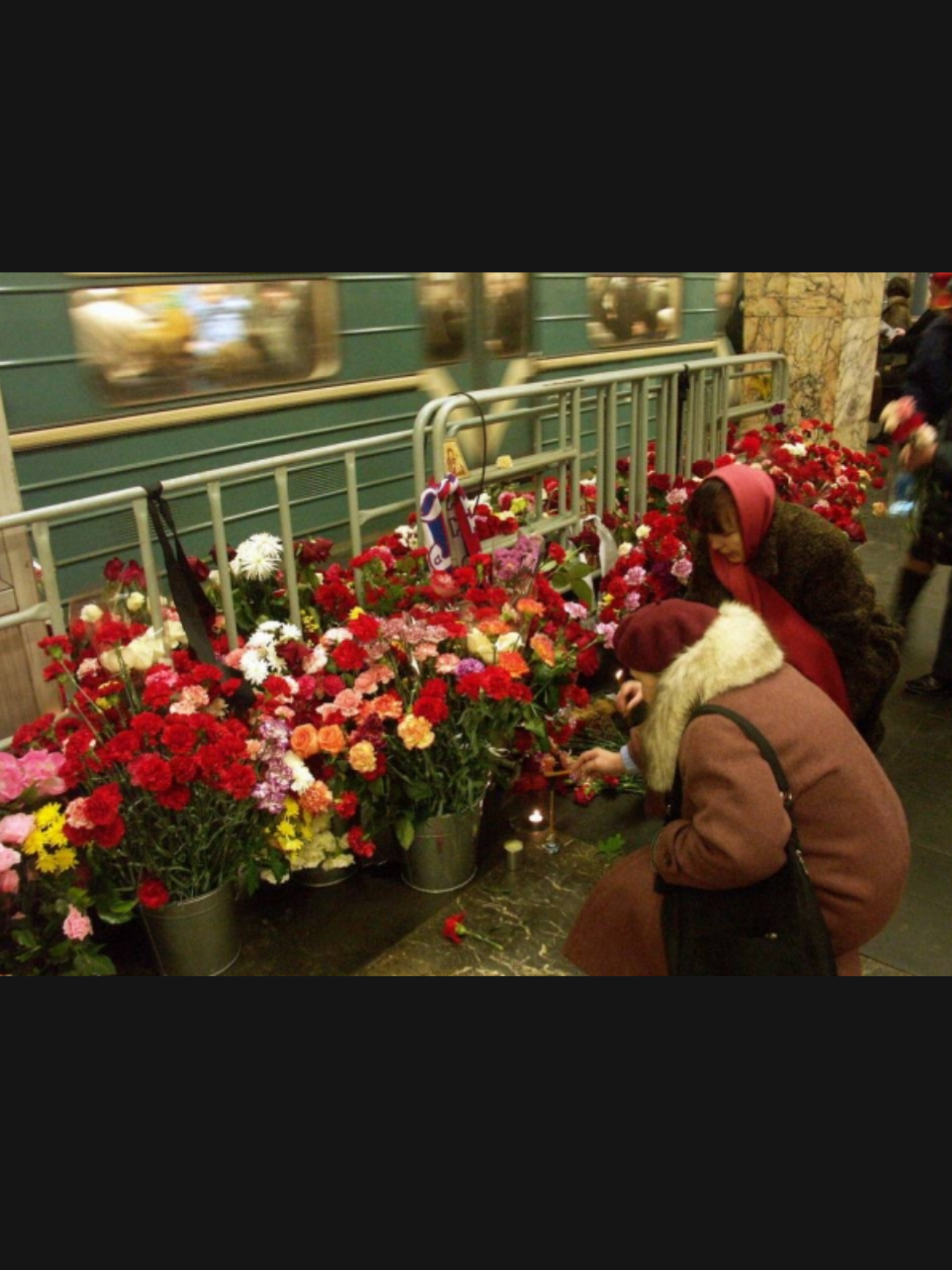 Показать видео теракта в москве. Террористический акт в Московском метро.