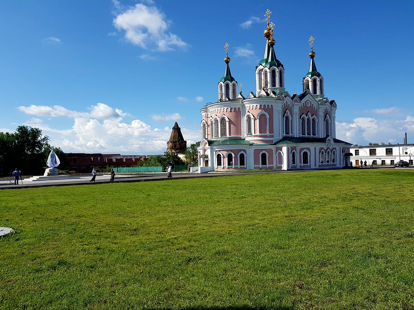 Далматовский курганская. Свято Успенский Далматовский монастырь. Успенский Далматовский мужской монастырь Курганская область. Успенский Долматовский мужскоймонастырь. Далматовский Успенский монастырь Долматово.