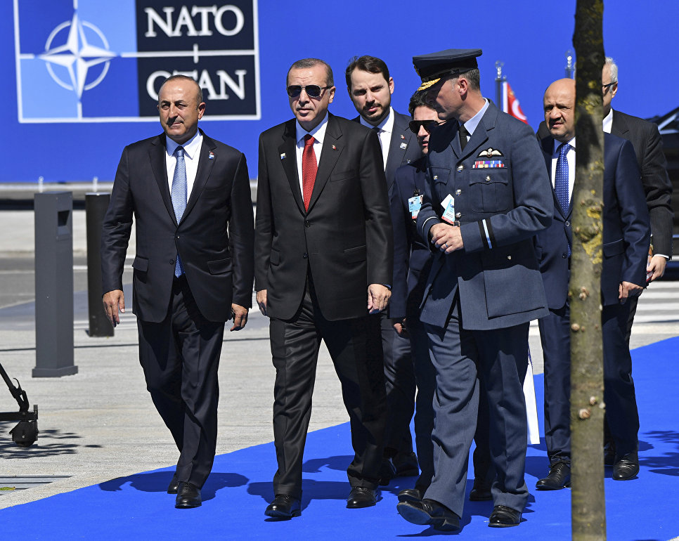 Зачем НАТО сделало из Турции мишень — и к чему это приведет
