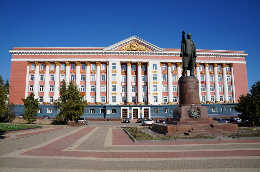 Курская территория. Курск Центральная площадь. Курск площадь Ленина. Красная площадь Курск. Площадь советов Курск.