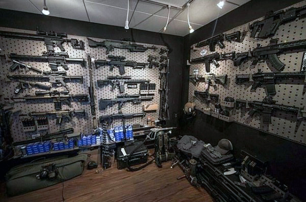 impressive-firearm-collection-in-gun-roo