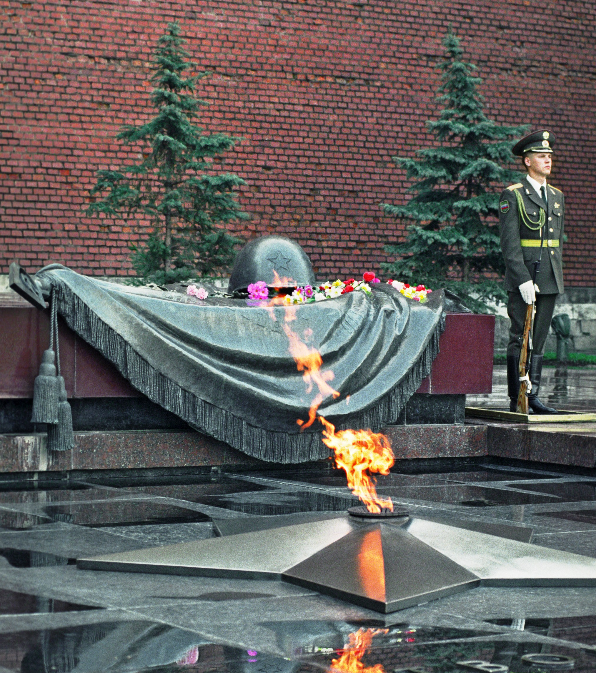 могила неизвестного солдата москва
