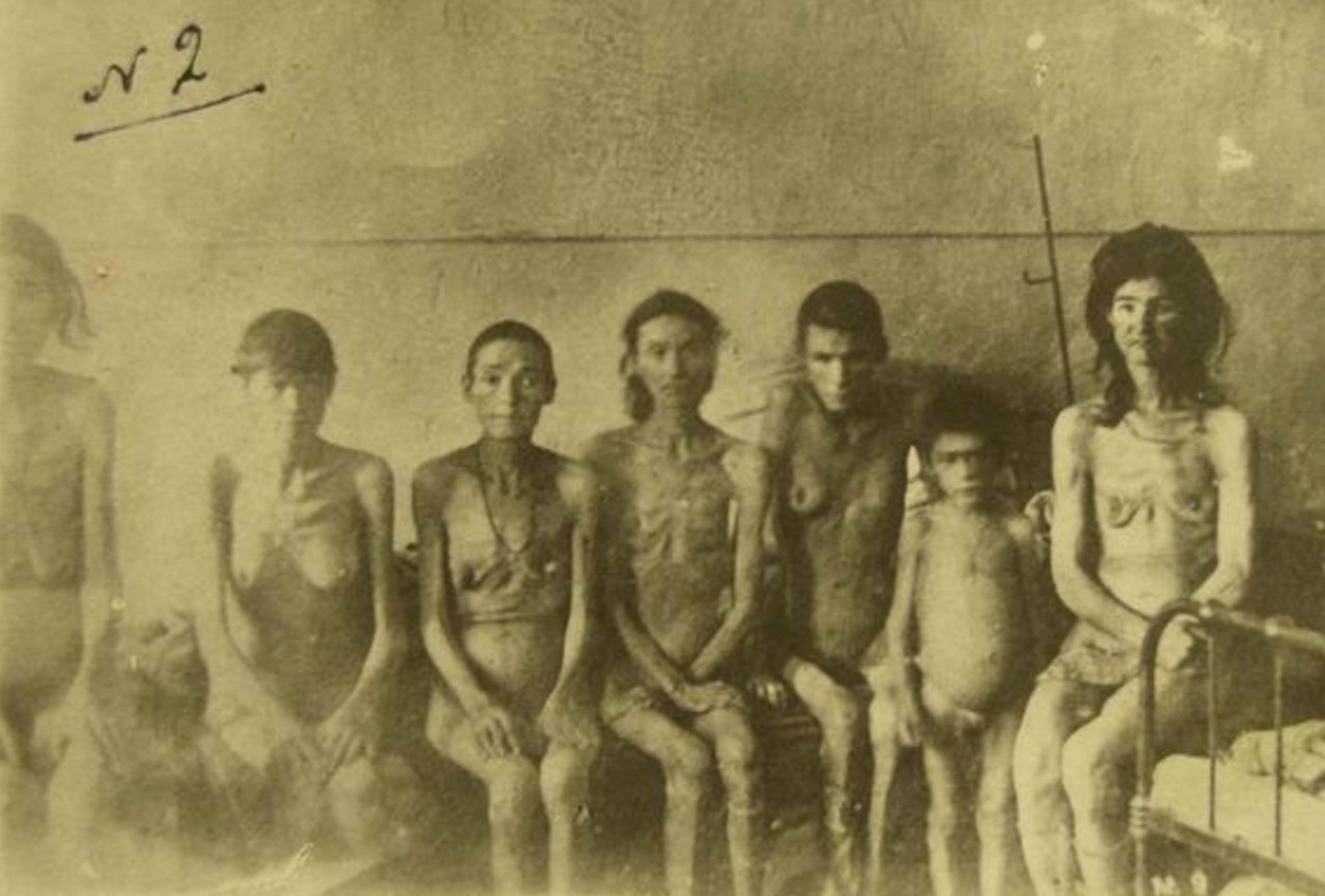 Nude holocaust pictures