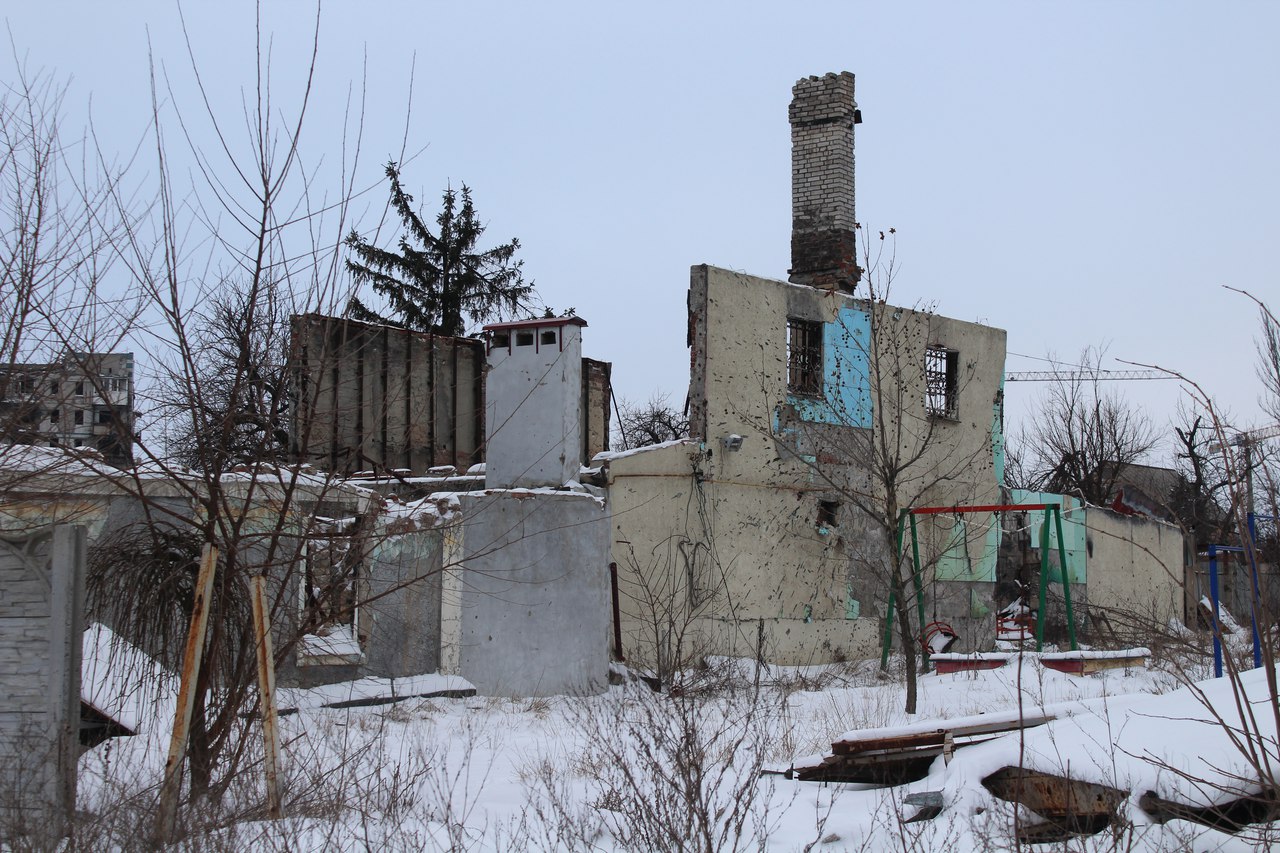 Донецк: прогулка среди руин