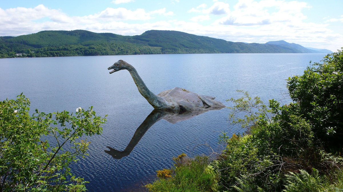 El monstruo del lago ness leyenda corta