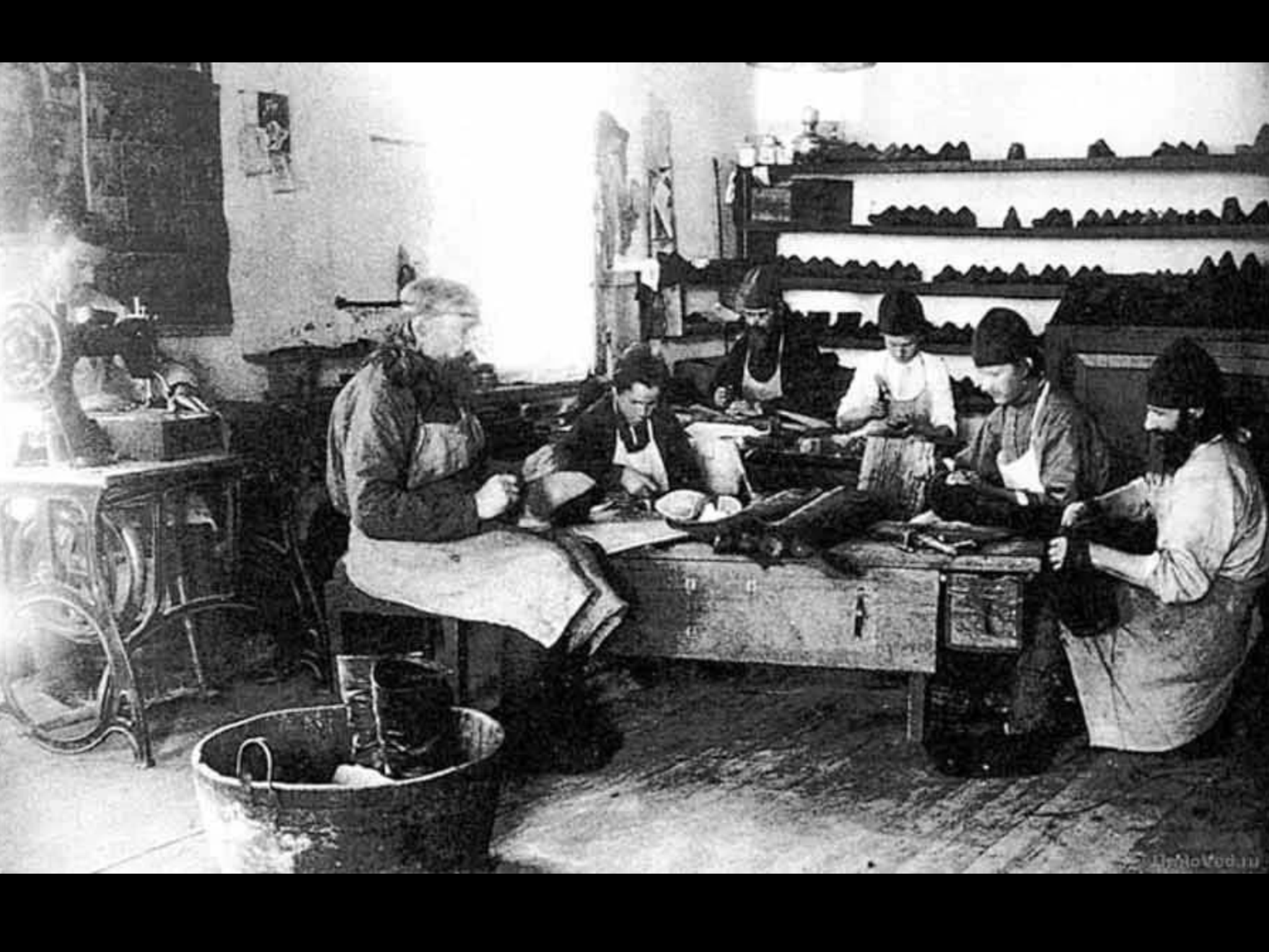 Сапожная мастерская 19 века
