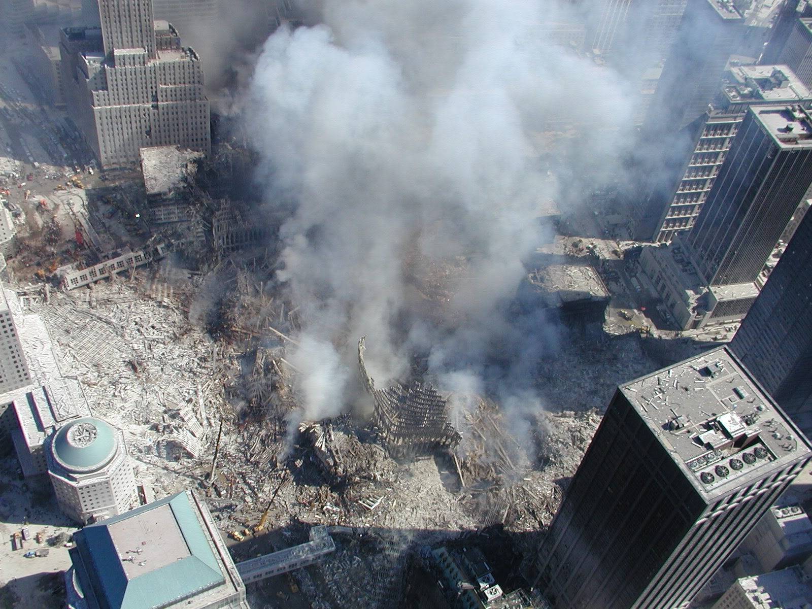 Игра 9 11 12. Башни-Близнецы 11 сентября 2001. Трагедия башни Близнецы 11 сентября. Кадры разрушения башен близнецов.