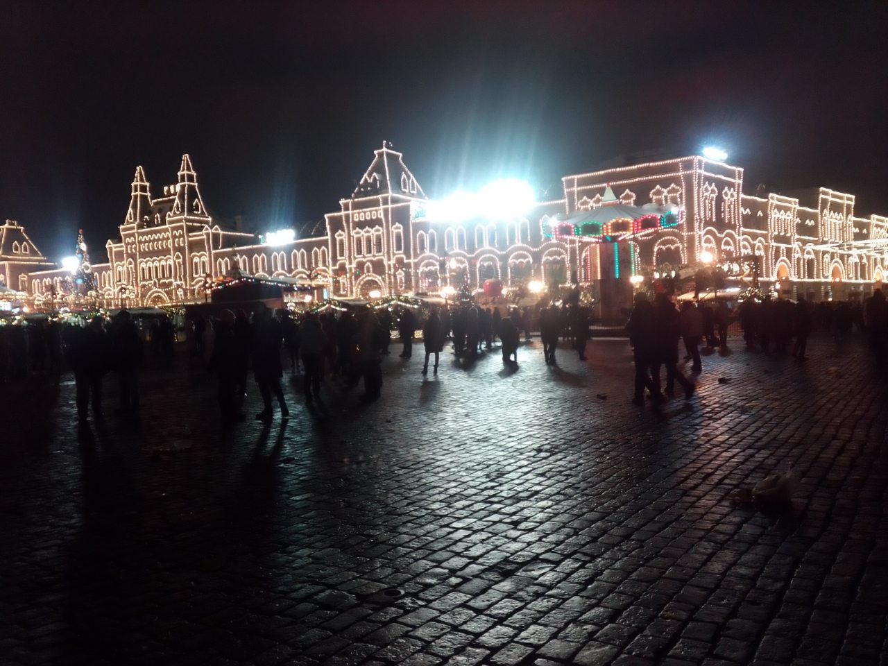 Сейчас реальный. Ночная Новогодняя Москва. Центр Москвы сейчас. Москва ночью новый год. Москва ночь 2019.