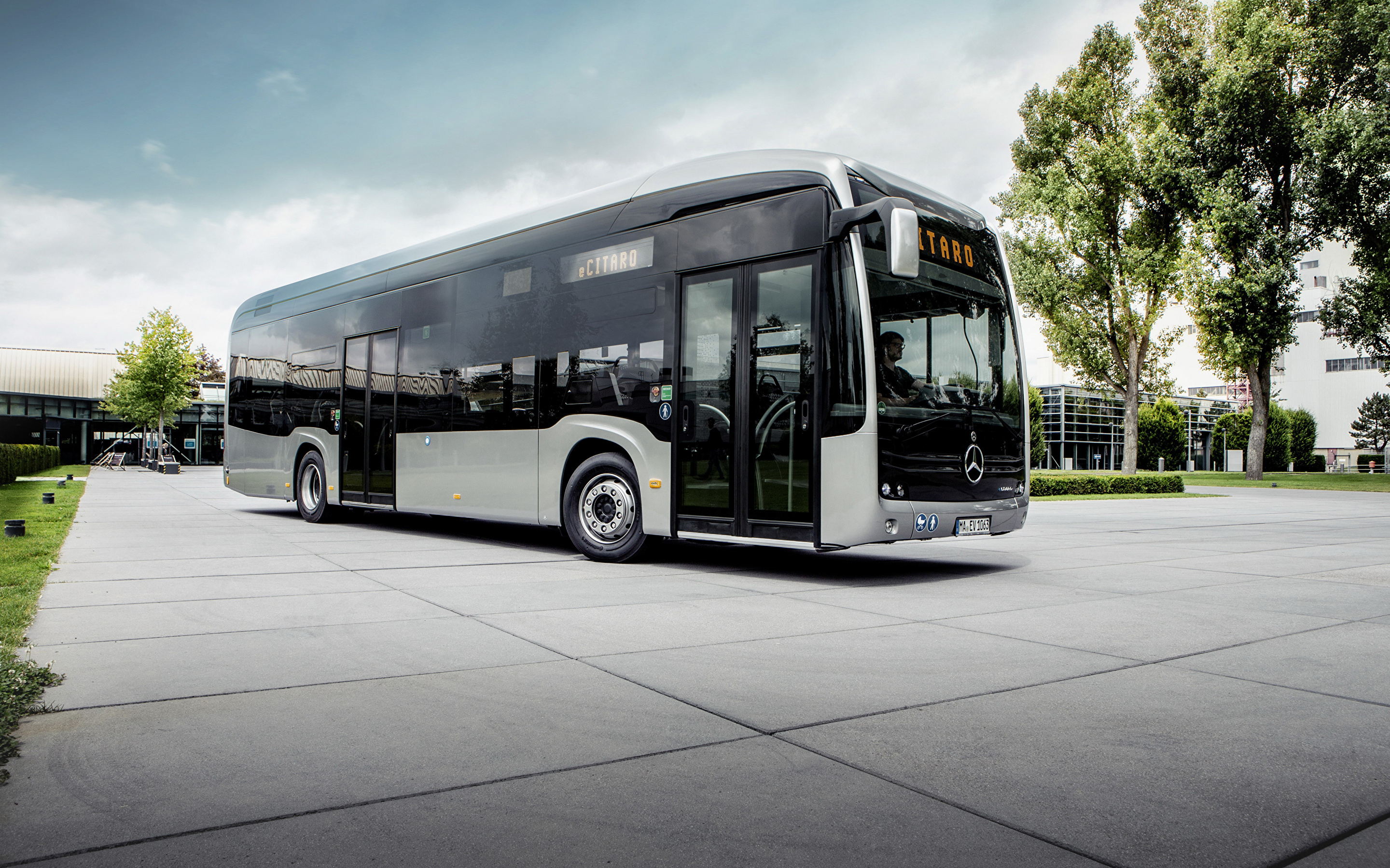 Бесплатная картинка автобусы. Электробус Mercedes-Benz Citaro. Mercedes-Benz Citaro Bus 2018. Мерседес Бенц автобус 2022. Mercedes Citaro 2020.