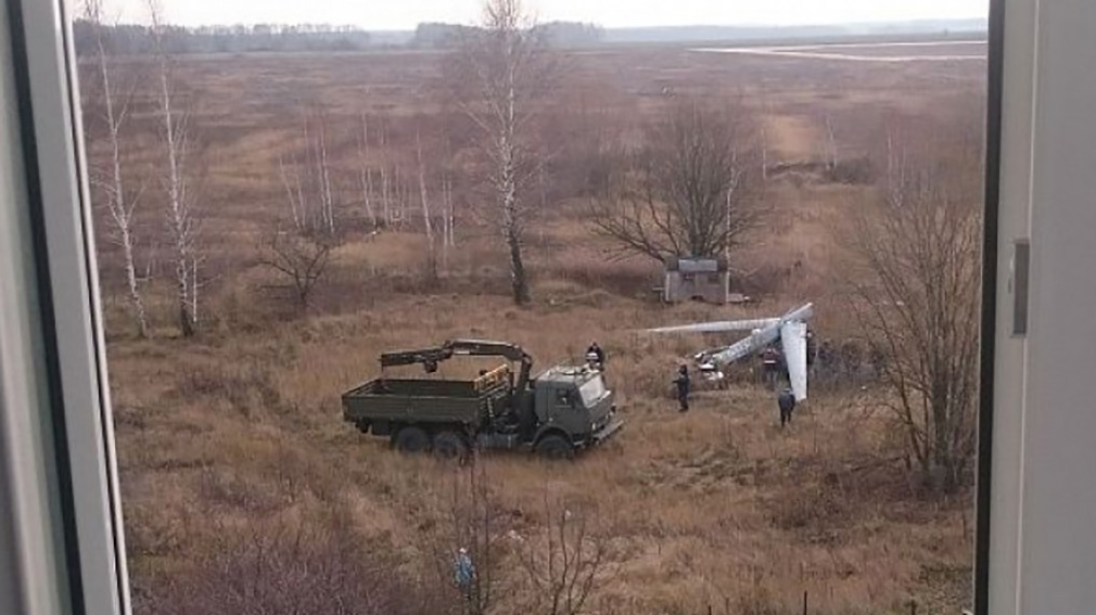 Дроны над рязанью. Военный беспилотник «Орион» рухнул в Рязанской области. Крушение беспилотника. Беспилотников «герань».