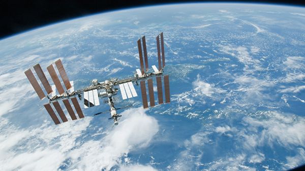 В Минобороны РФ оценили опасность обломков сбитого Индией спутника для МКС