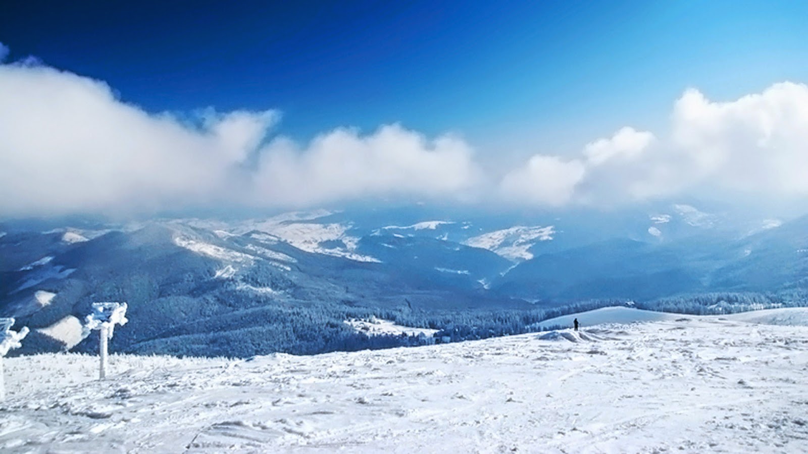 Снег на горнолыжных курортах