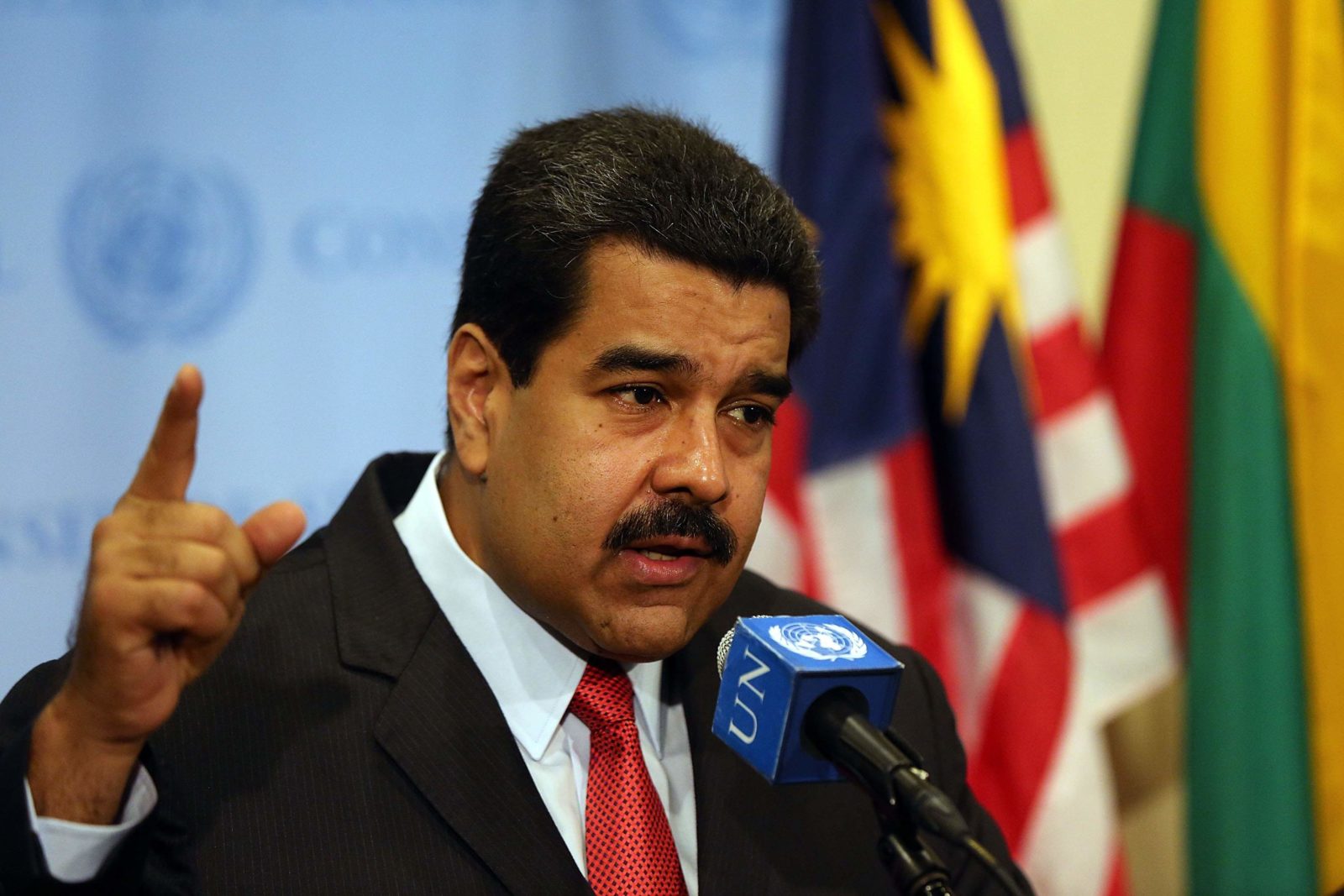 Россия продолжает конструктивный диалог с Венесуэлой 