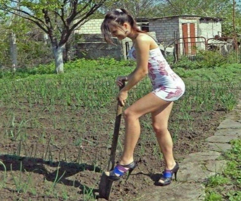 Капал землю, подскользнулся и упал... и нашёл серебреную монету! - Иоганн  Вайс — КОНТ