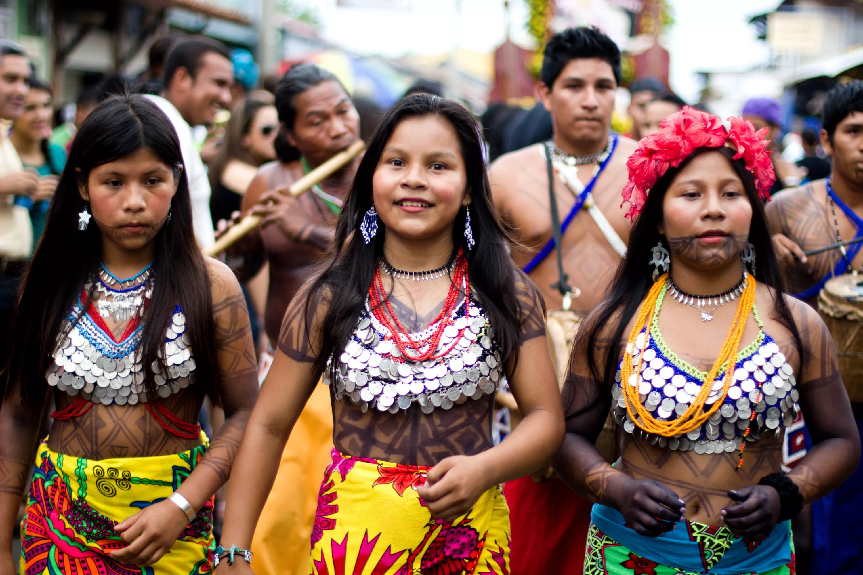 Перу юар. Племя Embera. Embera-Wounaan. Эмбера племя Панама. Племя Чоко Панама.