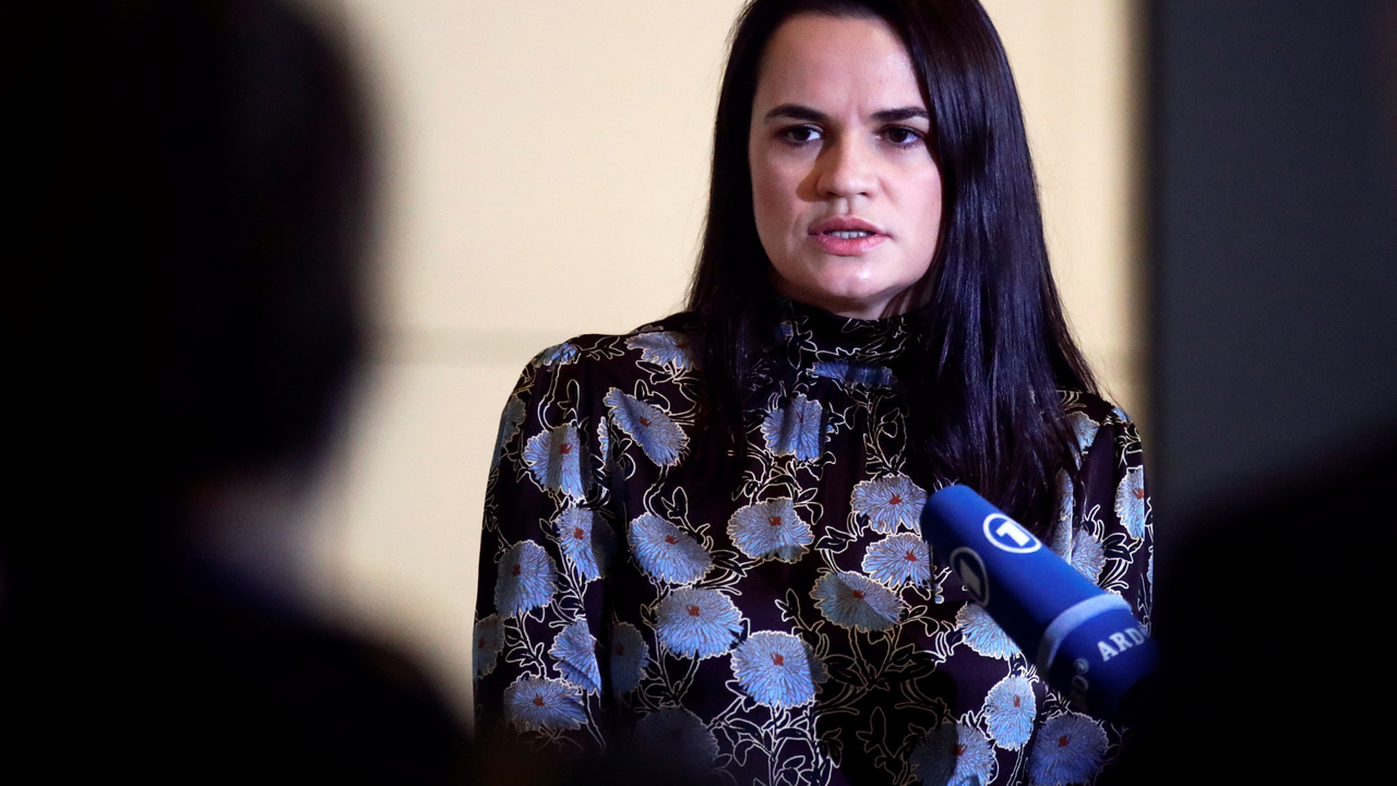 За что Россия объявила в розыск Тихановскую?