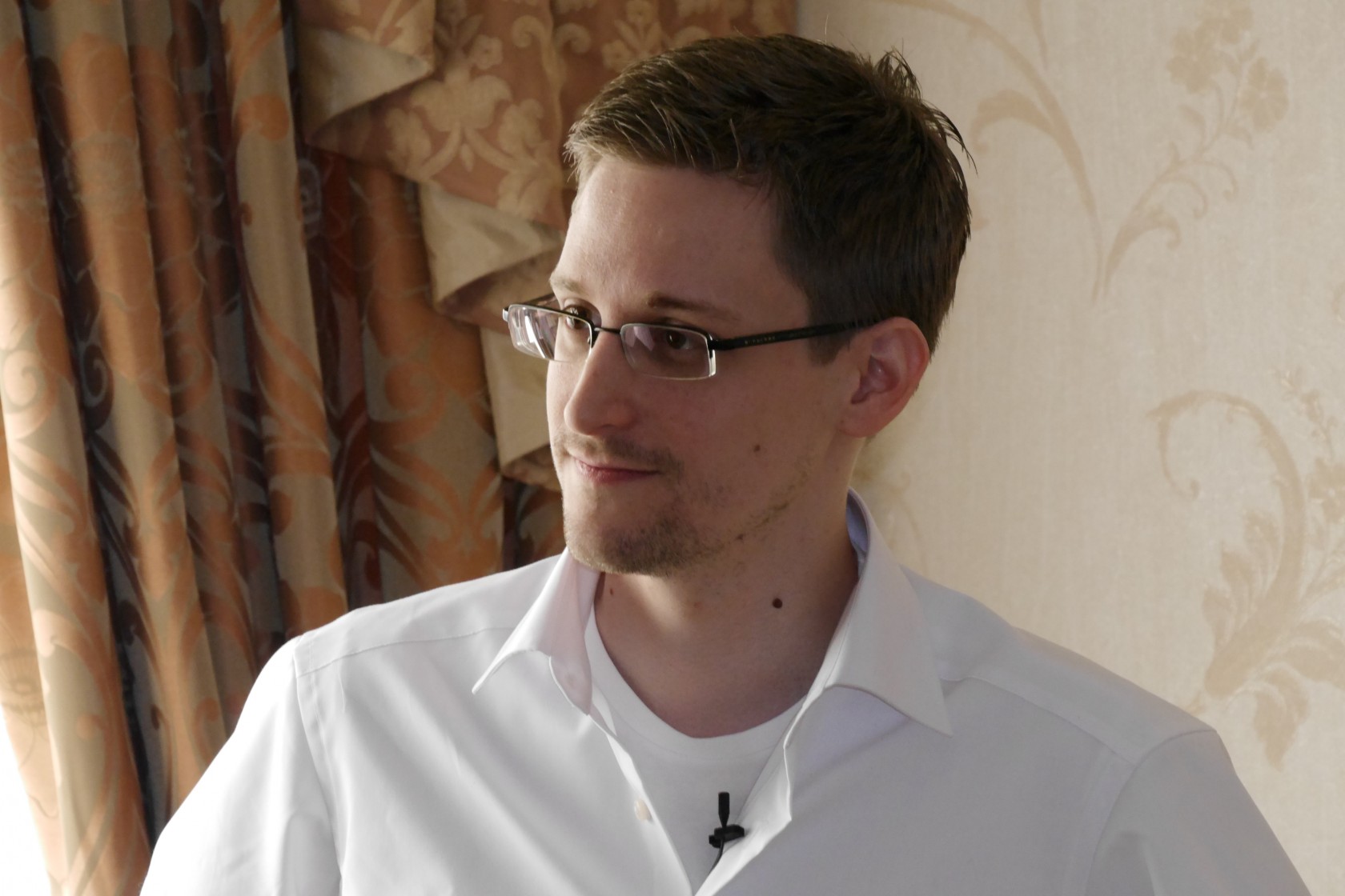 Сноуден фото. Американский шпион Сноуден.