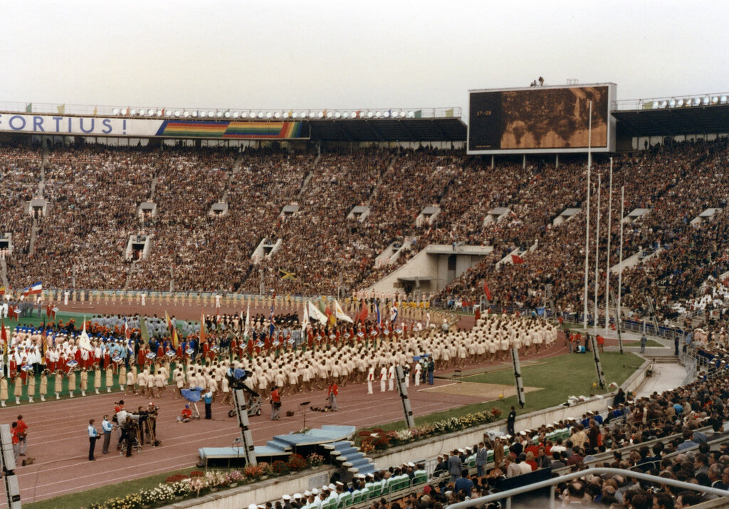 Прощание олимпийского. Олимпийские игры 1980. Олимпийские игры в Москве 1980.