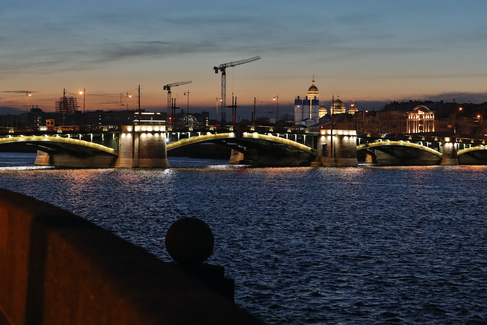 Биржевой мост в санкт петербурге фото