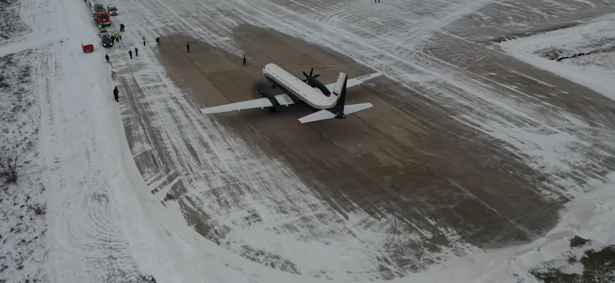 Первый полет ил 114 300. Самолет ил-114-300. Ил-114 300 пассажирский самолёт. Ил-114-300 Луховицы. Ил 114-300 Ростех.