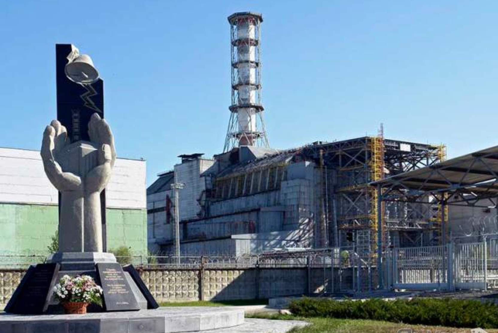 Чернобыльская атомная электростанция. Чернобыльская АЭС. Атомная электростанция АЭС Чернобыль. Чернобыль станция АЭС. ЧАЭС 2000.