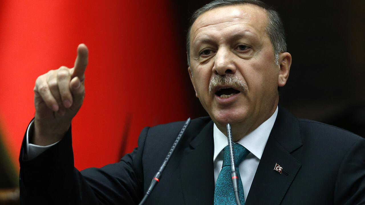 Сколько лет эрдогану турции. Erdogan. Турецкие власти. Самолет Эрдогана.