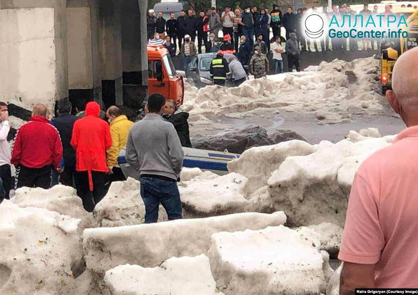 Армению затопило. Снег в Гюмри. Гюмри катаклизмы. Гюмри снег сегодня. The weather in Gyumri.