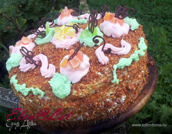 Что было особенного в рецептах знаковых советских тортов, из-за чего мы до сих пор помним их вкус.
