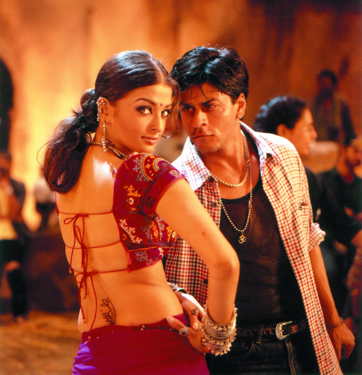 Индиски фылми. Shahrukh Khan 2002. Индия про любовь. Шахрукх Кхан.