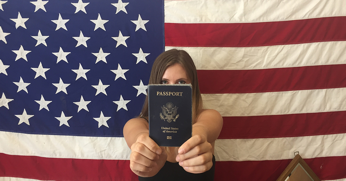 Us persons. Американское гражданство. Гражданин США. Американские граждане. Американский паспорт иностранца.