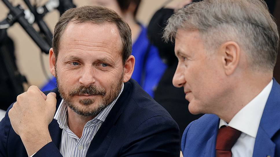 Борьба за власть в России выходит на новый уровень
