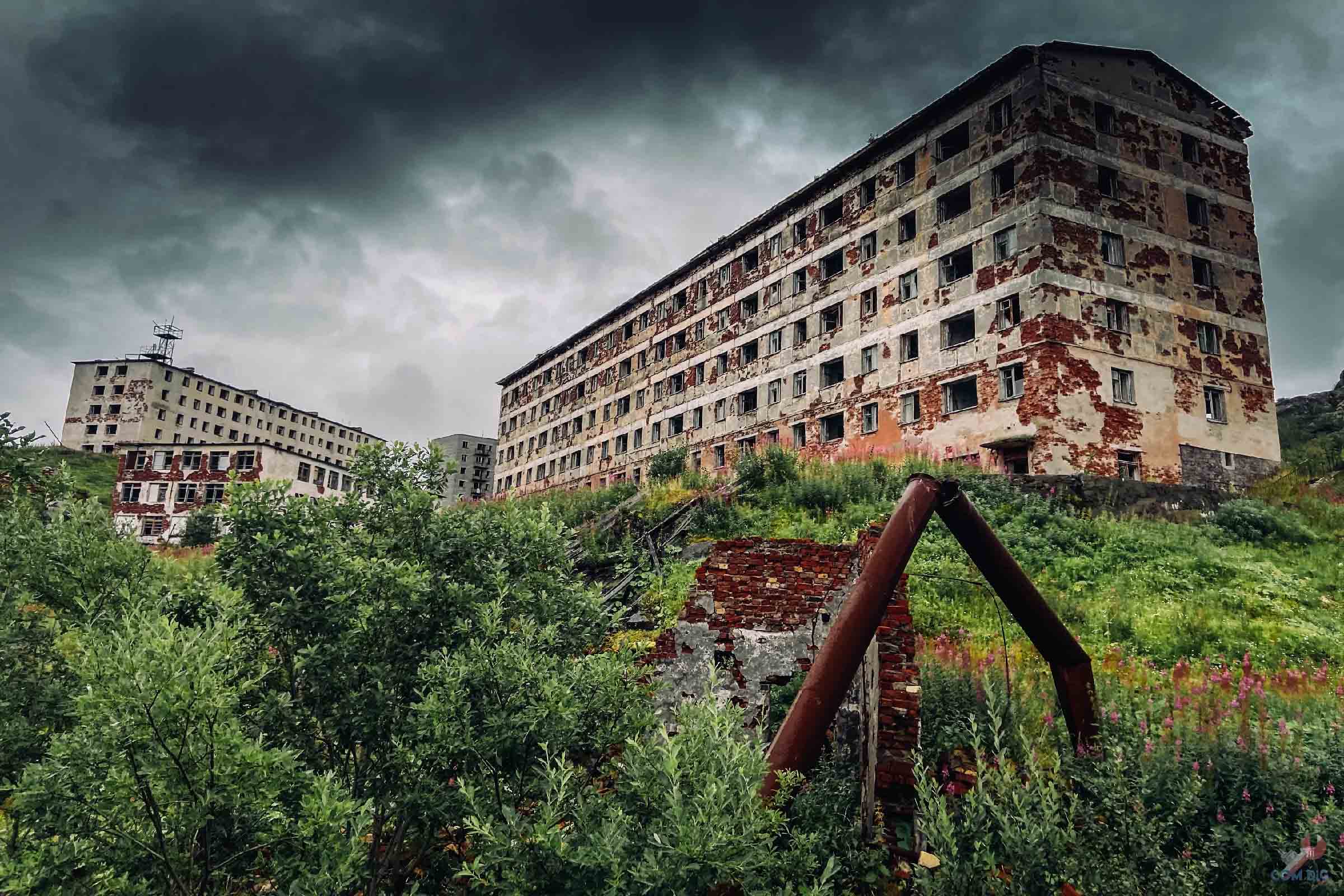 Заброшенный русский город. Гранитный Кольский полуостров поселок. Гарнизон гранитный Мурманская область.