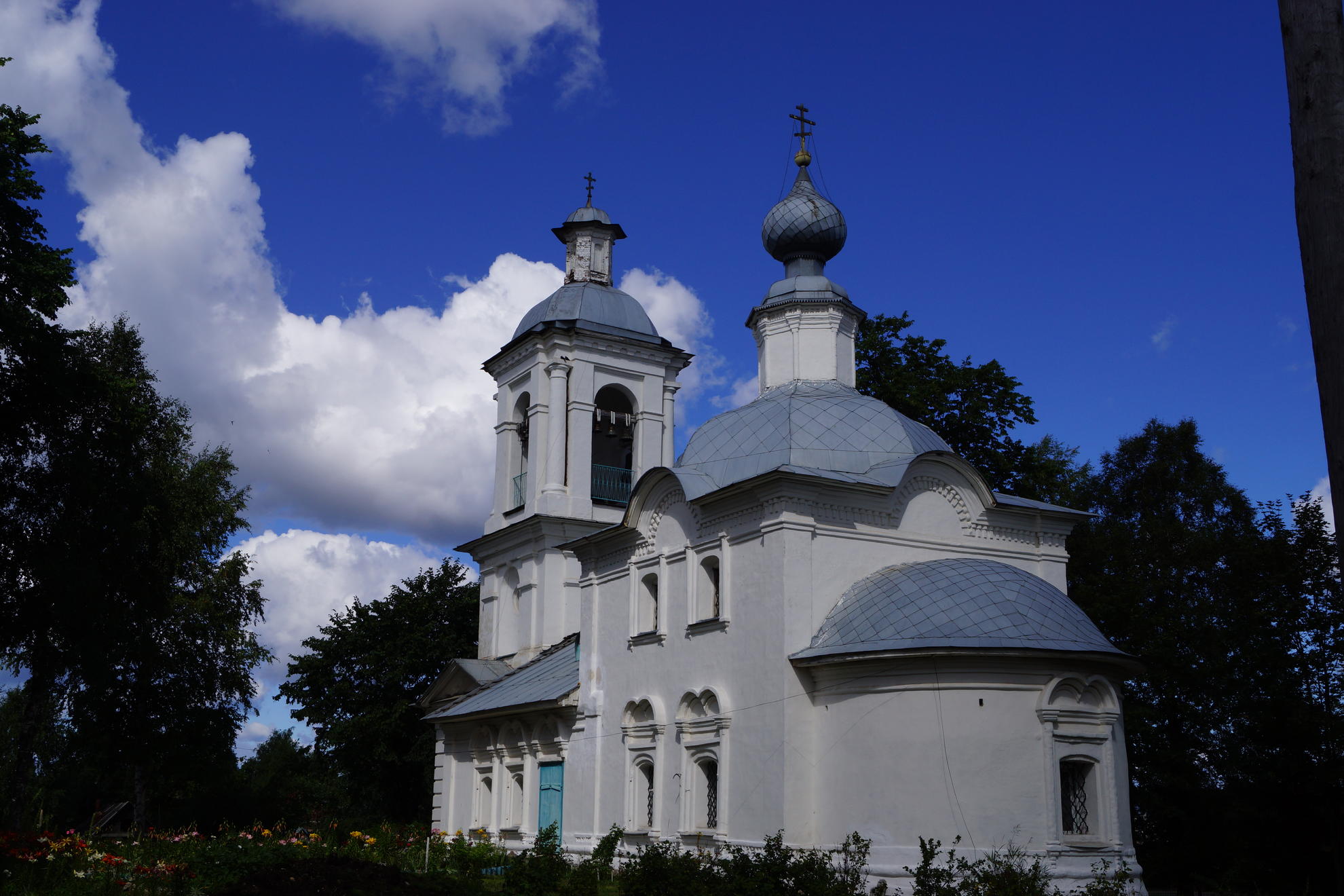 Церкви Василия Великого в Белозерске