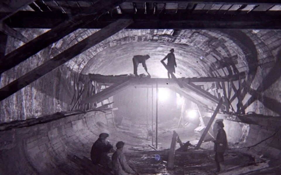 Не строили, а откапывали — какие тайны хранит московское метро.