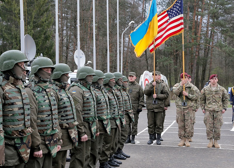 Особенности военного сотрудничества Киева с Вашингтоном