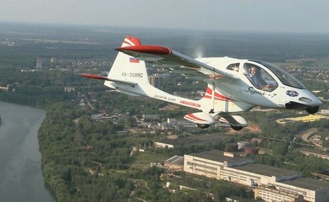 В России завершены испытания нового лёгкого самолёта Сигма-7 со складным крылом