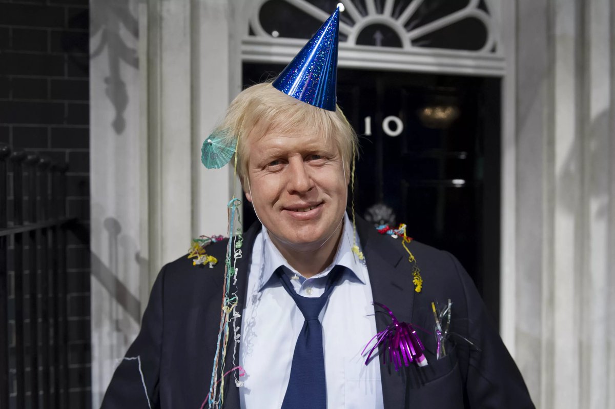 "Новая низость коварного президента": The Telegraph обрушилась на Путина за мигрантов в Польше