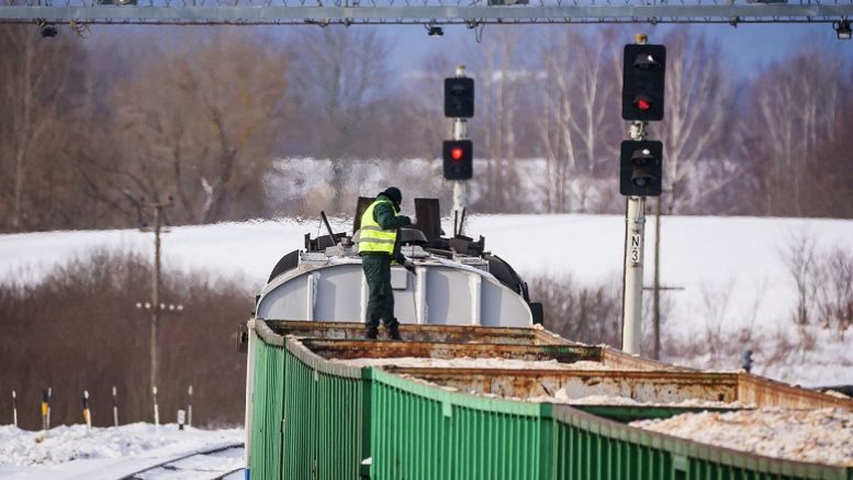 Украина захватила белорусские вагоны — вслед за российскими локомотивами