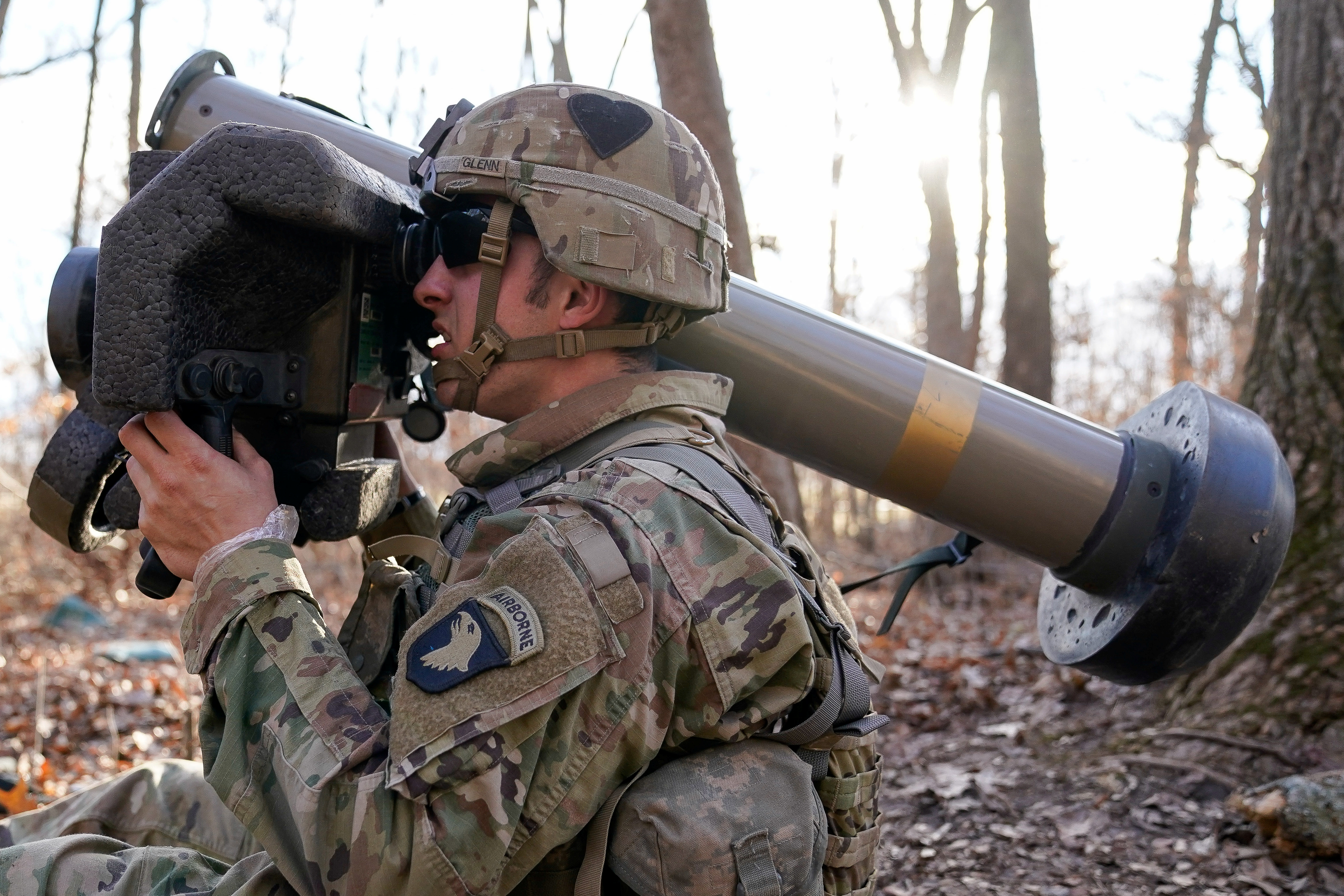 Стрелей. ПТРК Джавелин. FGM 148 Джавелин. ПТРК FGM-148 Javelin. FGM-148 Javelin противотанковые ракетные комплексы.