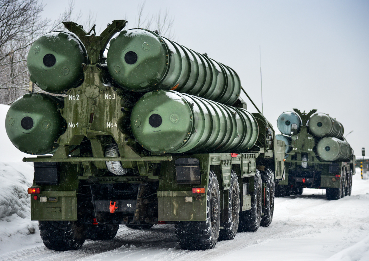 Российские ПВО получили приказ сбивать любые военные самолеты над Крымом без предупреждения