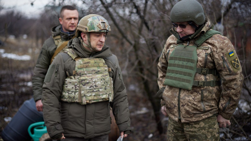 Зеленский поручил украинцам готовиться к партизанской войне