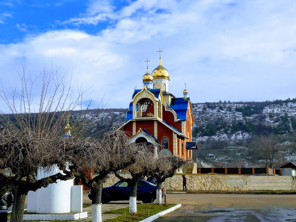 Каменка пмр. Каменка Приднестровье. Каменка ПМР храм. Приднестровье Церковь Строенцы. Храм в городе Каменка ПМР.