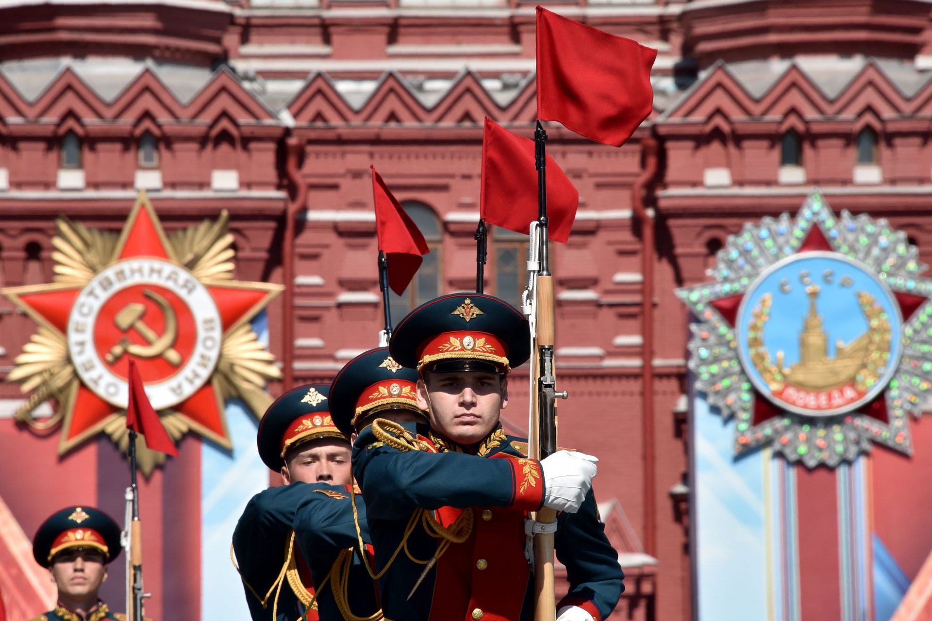 Красная площадь 9. Парад 9 мая в Москве 2022 на красной площади. 9 Мая парад Победы в Москве. Парад на красной площади 9 мая. Парад Победы 2022 в Москве.