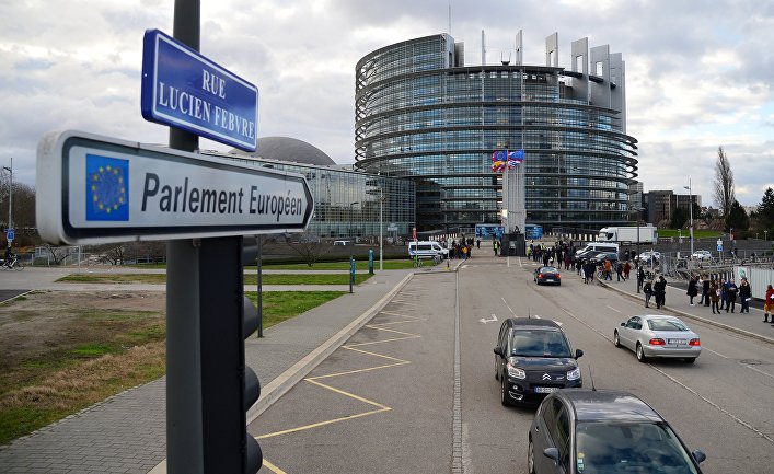 Европарламент призвал отключить Россию от SWIFT и не закупать у нее энергоносители, металл пока не будет восстановлена территориальная целостность Украины, Молдовы и Грузии