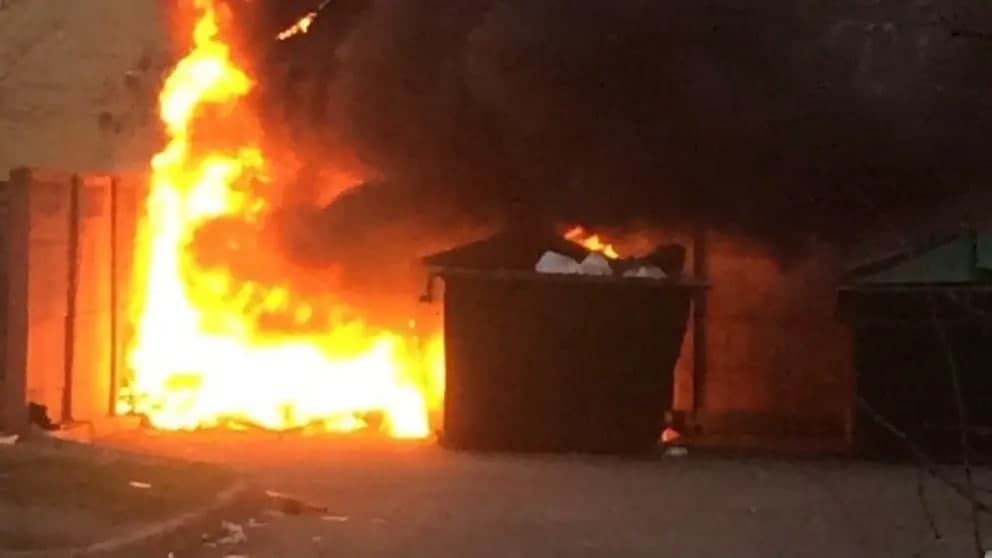 Неубранный мусор горел в Петербурге десять раз за сутки 2