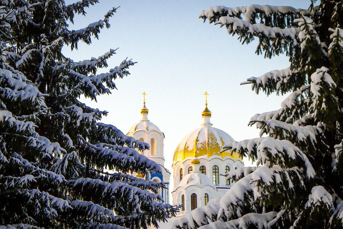 Православные соборы зимой