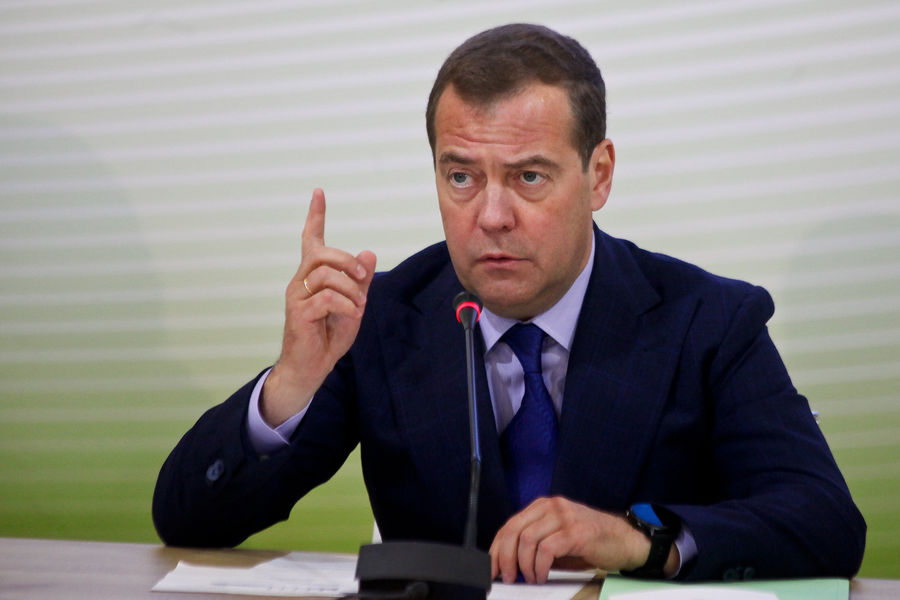 Дмитрий Медведев: кто сказал, что Украина вообще будет существовать на карте мира?